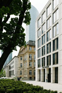 Außenansicht WeWork in Frankfurt 
